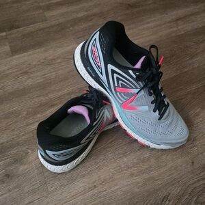 Women's Running Shoes - Black, Gray, Pink